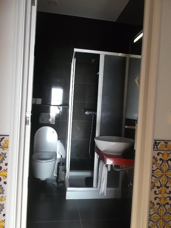 Hotel Na Crista Da Onda Nazaré Habitación foto