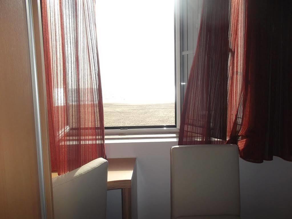 Hotel Na Crista Da Onda Nazaré Exterior foto